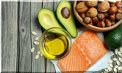 Advocate, salmon, nuts and oil are all examples of anti-inflammatory foods