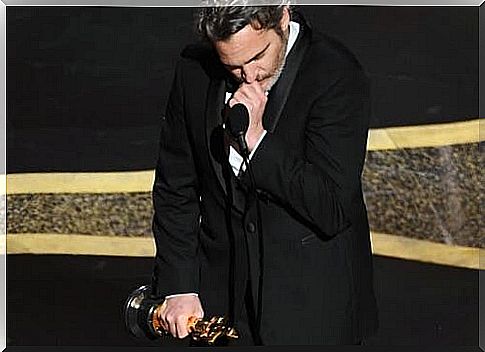 Joaquin Phoenix during her speech. 