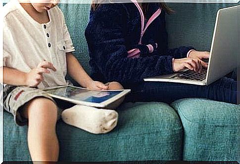 Children on tablets and PCs